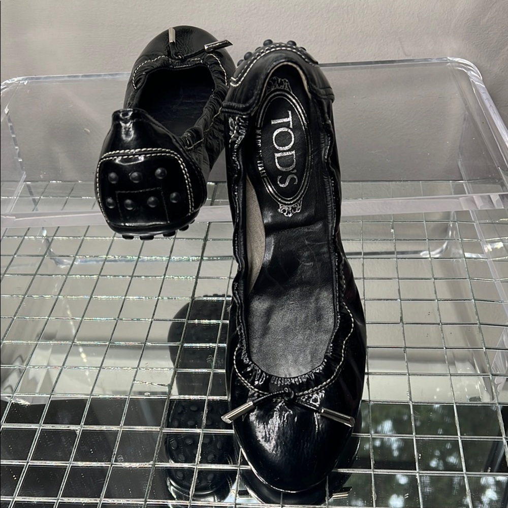 Tod’s Sz 6.5 Dee Patent Leather Ballet Flats Shoes